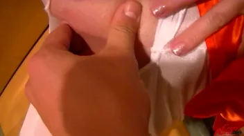 Shower Power In The Kitchen Screencap 19 on sinx.preview.netperv.com