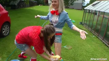 Country Chicks' Hog-Wild Wetlook Car Wash Screencap 17 on sinx.preview.netperv.com