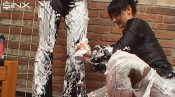 Wet And Messy Shaving Foam Fun Screencap 10 on sinx.preview.netperv.com