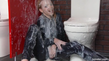 Sexy Smoker Can Smoke On Spunk! Screencap 87 on sinx.preview.netperv.com