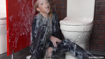 Sexy Smoker Can Smoke On Spunk! Screencap 88 on sinx.preview.netperv.com