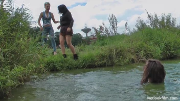 Cute Bitches Brawl In The Water - Cam 1 Screencap 27 on sinx.preview.netperv.com