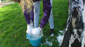 Wet & Messy Car Washing For Playful Blonde Screencap 11 on sinx.preview.netperv.com