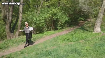 Creamy Catfight Picnic Screencap 5 on sinx.preview.netperv.com