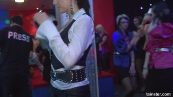 Extreme Speed Dating Part 2 - Cam 2 Screencap 30 on sinx.preview.netperv.com