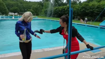 Eurobabes Only Waterpark Screencap 5 on sinx.preview.netperv.com