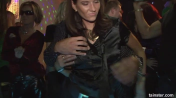 Bang Bang DSO Revolution Part 1 - Main Edit Screencap 4 on sinx.preview.netperv.com