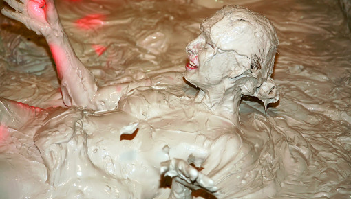 Latest deal - Two Blondes Get Stupid In The Mud!