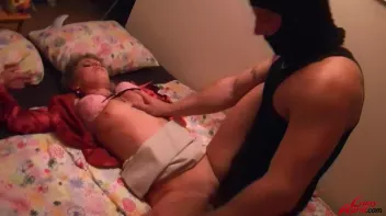 A Very Welcome Home Invader Screencap 26 on sinx.preview.netperv.com