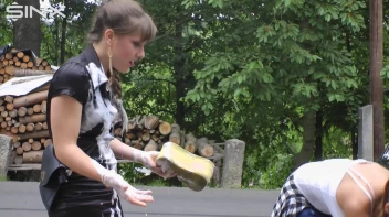 Catfight At The Carwash Screencap 26 on sinx.preview.netperv.com