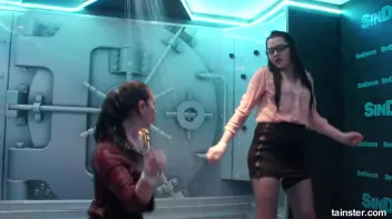 Teasing babes getting dripping wet Screencap 53 on sinx.preview.netperv.com