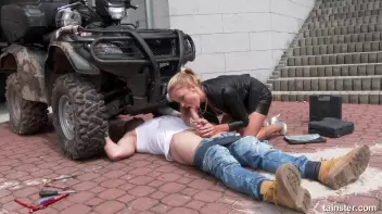 Getting a golden shower after a cumshot Screencap 12 on sinx.preview.netperv.com