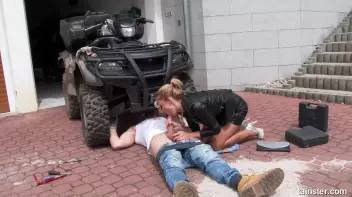 Getting a golden shower after a cumshot Screencap 20 on sinx.preview.netperv.com