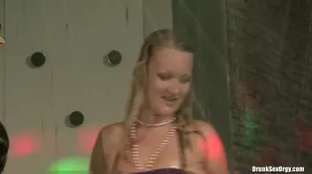Crazier By The Dozen Part 3 - Shower Cam Screencap 23 on sinx.preview.netperv.com