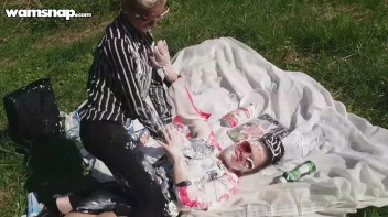 Creamy Catfight Picnic Screencap 21 on sinx.preview.netperv.com