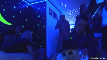 Spring Break Blow-Out Part 4 - Cam 4 Screencap 12 on sinx.preview.netperv.com