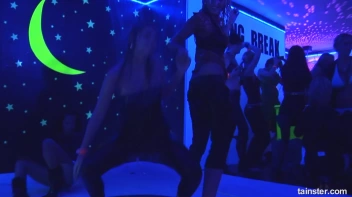 Spring Break Blow-Out Part 4 - Cam 4 Screencap 51 on sinx.preview.netperv.com