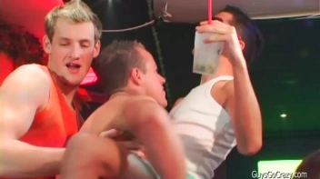 Cock Beach Part 1 - Cam 2 Screencap 10 on sinx.preview.netperv.com