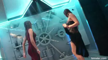 Wet amateur babes go wild Screencap 11 on sinx.preview.netperv.com