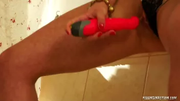 Golden Showers Fuel This Girl Power! Screencap 4 on sinx.preview.netperv.com