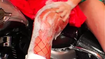 Bike Wash Beauties Screencap 23 on sinx.preview.netperv.com