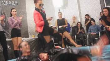 Messy Wrestling: A Double Blast Of Oil From Head To Pantyhose! Screencap 21 on sinx.preview.netperv.com