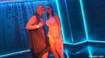 What a Glorious Feelin' Dancing In The Rain Screencap 24 on sinx.preview.netperv.com