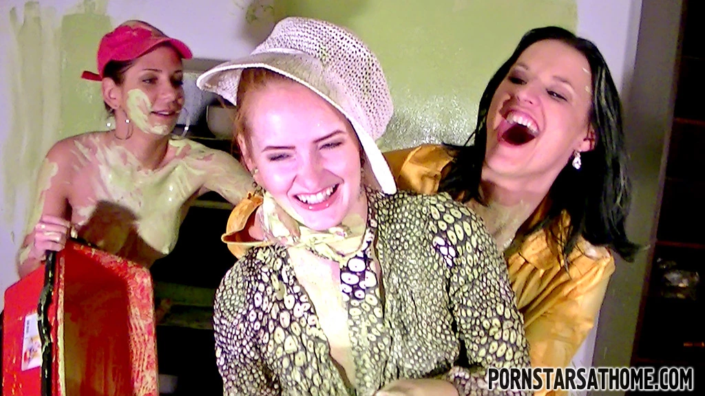 When Chicks Take Over The Paint Job... on sinx.preview.netperv.com