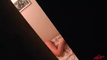 A Very Welcome Home Invader Screencap 16 on sinx.preview.netperv.com