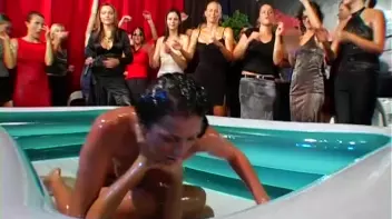 Katty vs. Julia Messy Fight Screencap 39 on sinx.preview.netperv.com