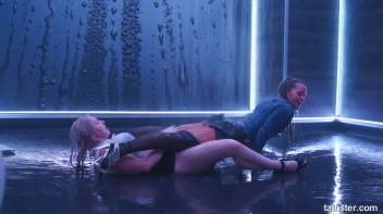 Shower Shakers! Screencap 86 on sinx.preview.netperv.com