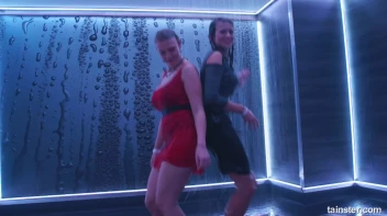 Shower Shakers! Screencap 18 on sinx.preview.netperv.com