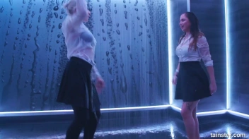 Shower Shakers! Screencap 25 on sinx.preview.netperv.com