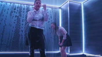 Shower Shakers! Screencap 31 on sinx.preview.netperv.com