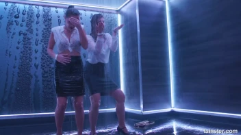 Shower Shakers! Screencap 61 on sinx.preview.netperv.com