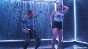 Shower Shakers! Screencap 69 on sinx.preview.netperv.com