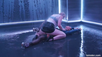 Shower Shakers! Screencap 82 on sinx.preview.netperv.com