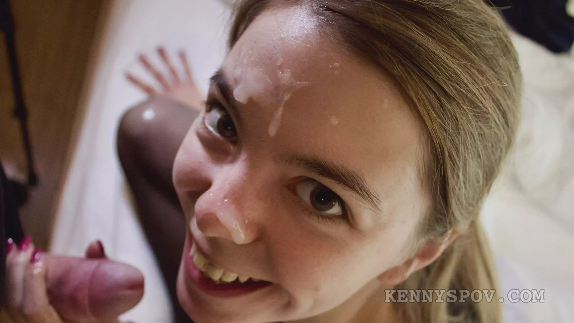 Flight Attendant Lina Roslina on sinx.preview.netperv.com