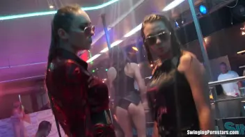 Summer Jam Bang Part 5 - Shower Cam Screencap 86 on sinx.preview.netperv.com