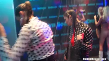 Summer Jam Bang Part 5 - Shower Cam Screencap 30 on sinx.preview.netperv.com