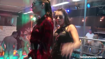 Summer Jam Bang Part 5 - Shower Cam Screencap 82 on sinx.preview.netperv.com