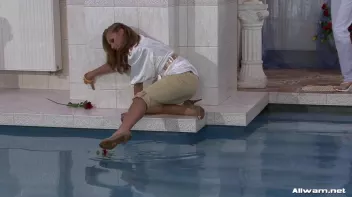 Flower Power Leaves Three Babes Very Wet Screencap 23 on sinx.preview.netperv.com