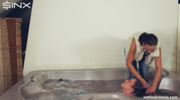 Sexy Intruders Play In The Hot Tub Screencap 46 on sinx.preview.netperv.com