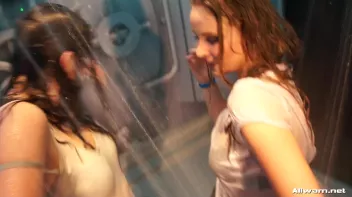 Dream Showers Screencap 23 on sinx.preview.netperv.com