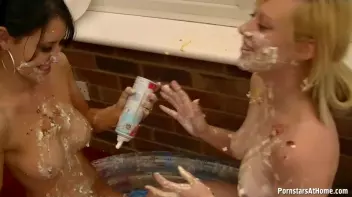 Sweet Treats For Sexy Girls Screencap 66 on sinx.preview.netperv.com