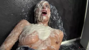 Accepting The Mess By Giving It Her Best Screencap 85 on sinx.preview.netperv.com