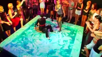 Blue Gel Fight Does the Trick! Screencap 92 on sinx.preview.netperv.com