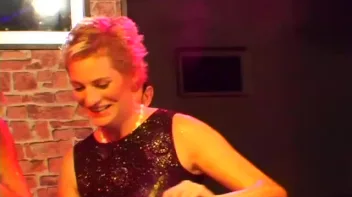 Blue Gel Fight Does the Trick! Screencap 93 on sinx.preview.netperv.com