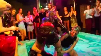 Blue Gel Fight Does the Trick! Screencap 105 on sinx.preview.netperv.com