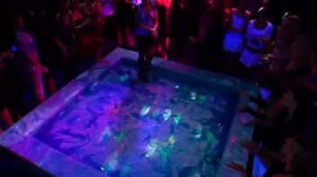 Blue Gel Fight Does the Trick! Screencap 2 on sinx.preview.netperv.com